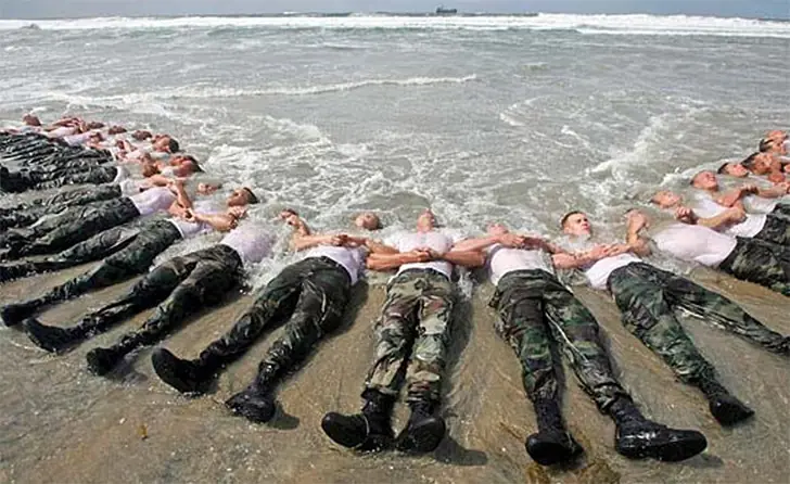 US Navy SEALs: “Surf Torture”