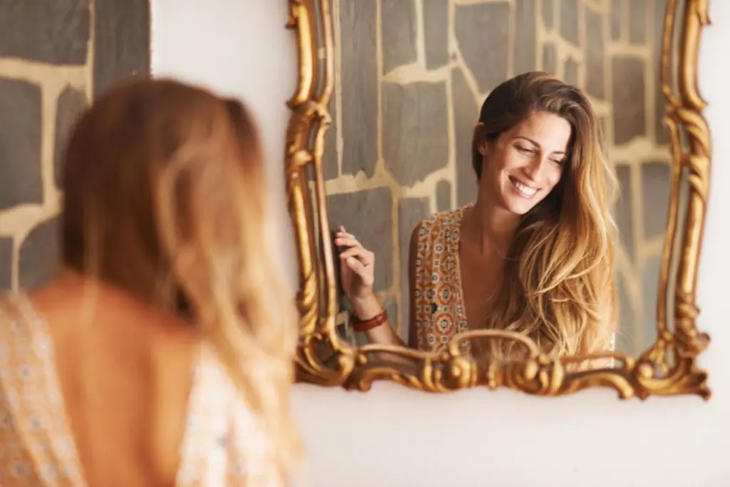 1. IMPROVING THE WAY YOU SEE YOURSELF