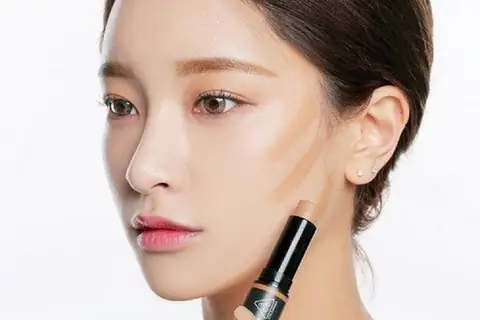 What You Need to Know About Blurring Makeup Before You Buy
